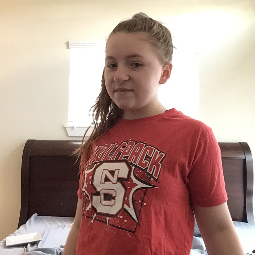 Wolfpack cropped t shirt